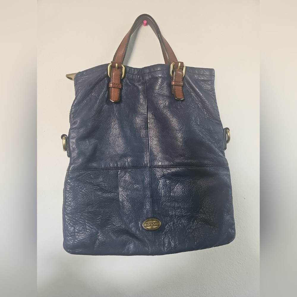 FOSSIL EXPLORER Fold Over Shoulder Bag Tote Blue.